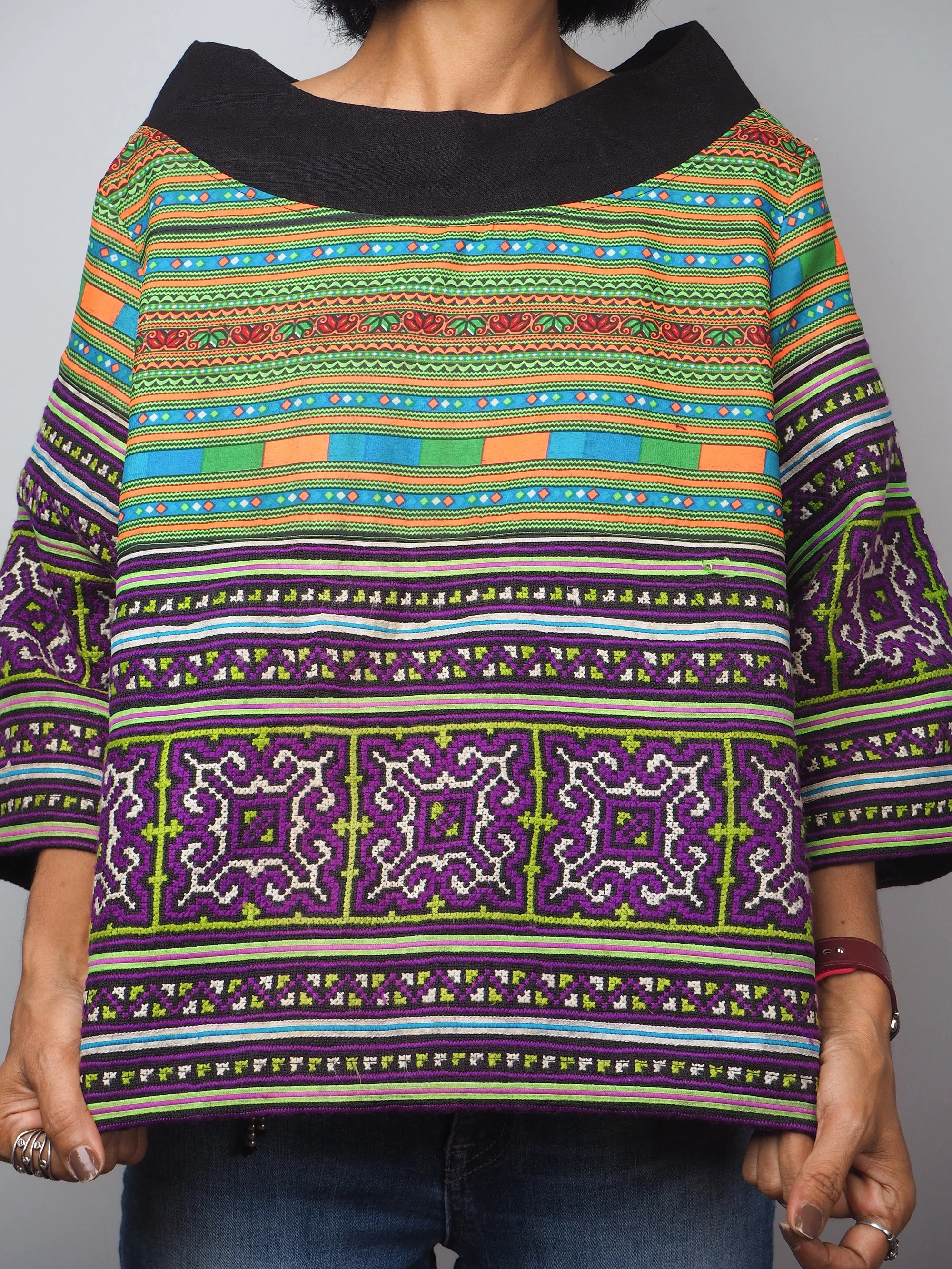 Hill tribe Pullover Top