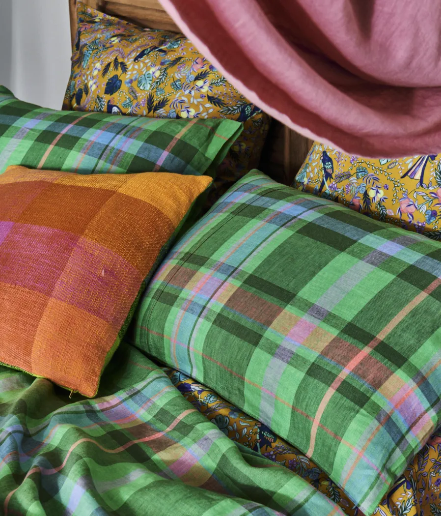 Jewel of the Nile Tartan Linen Pillowcase Set